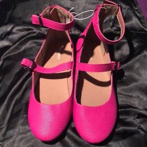 Strappy Bright Pink Flats